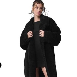 Alo Oversized Sherpa Trench - Black (XS)